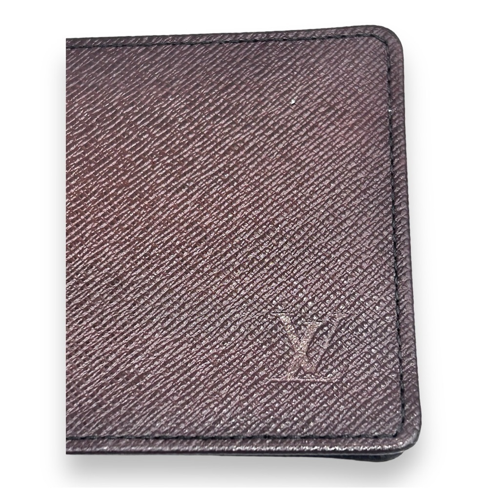 Louis Vuitton Bordeaux Taiga Leather Card Case Wallet Holder